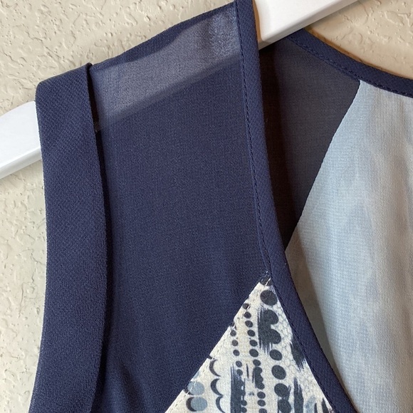 CAbi Mixed Print Tunic Style Sleeveless Blouse 253 Size Medium - Picture 5 of 13